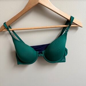 34B Victoria's Secret Pink reversible front clasp bra
